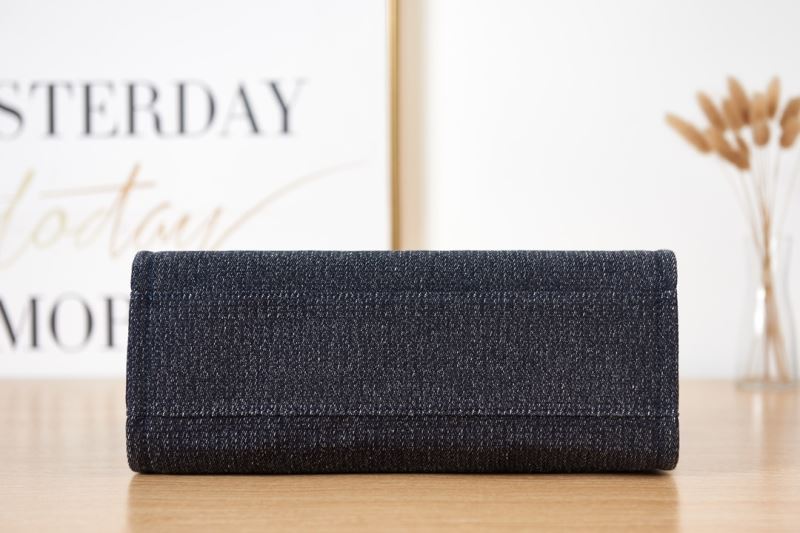 Ch**el shopping bags